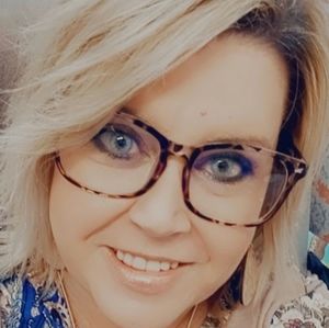 Meet your Posher, Brenna